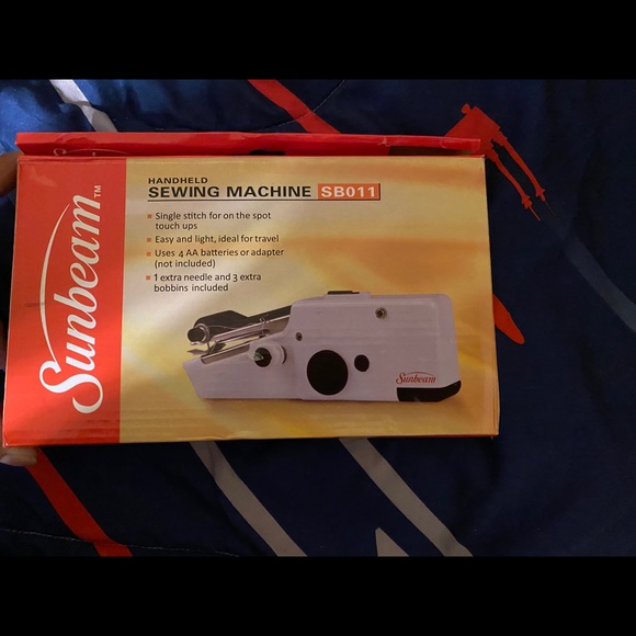 Mini Electric Sewing Machine Handheld - Picture 2 of 4